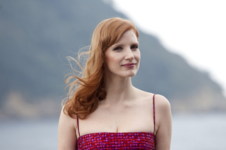 Illustration for article titled BRB Stealing Jessica Chastain's Dress and Shoes